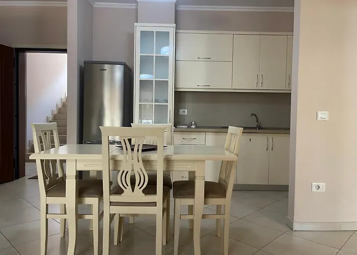 Kompleksi Delijorgji 3 * Tirana